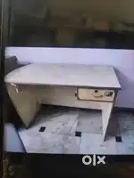 Computer table for sale
