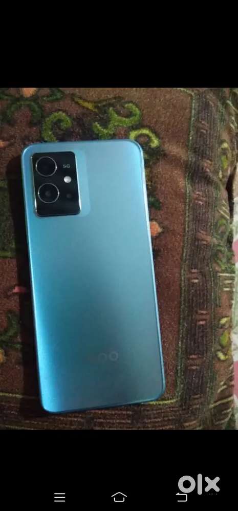 Iqoo z6 5g h fully showroom condition jaisa h