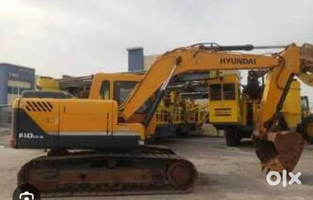 Excavator   2011 model