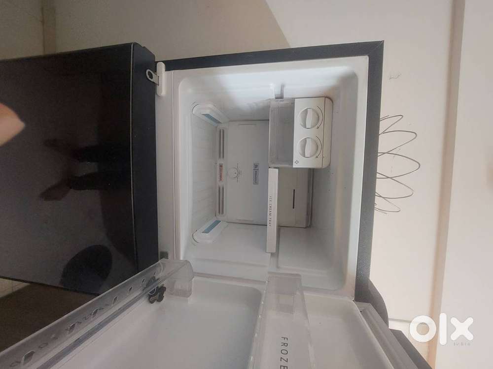 Whirpool double door refrigerator