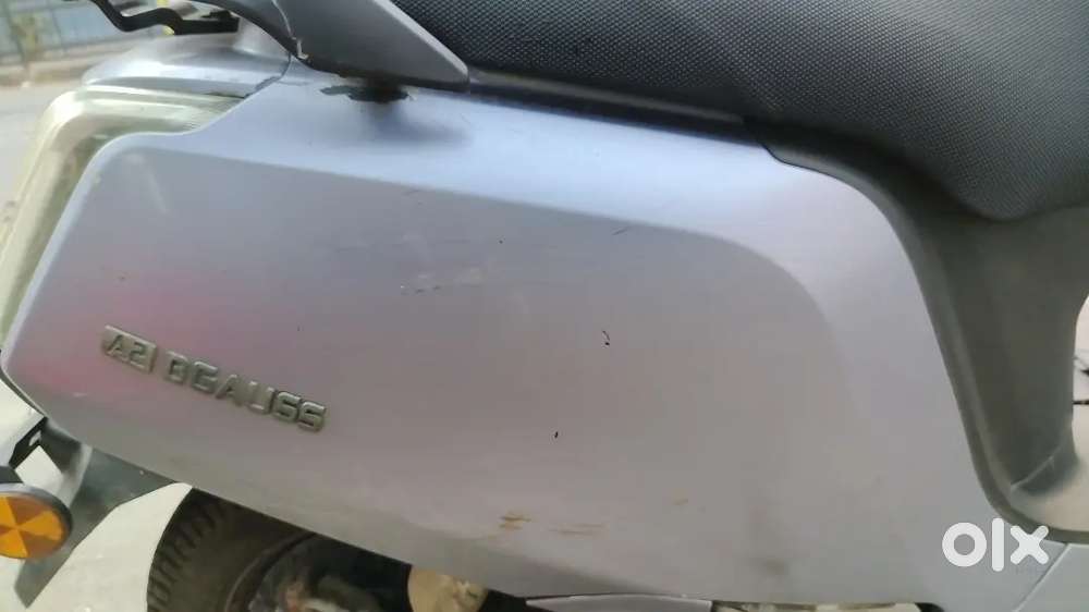 A2 Electric Scooter, a low-speed and Glacier Ice colour