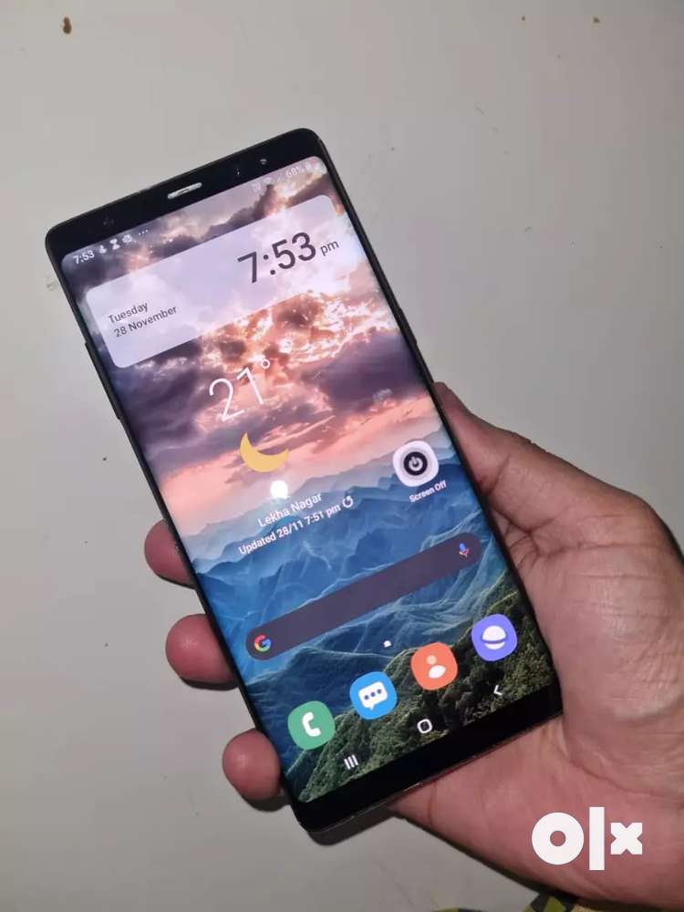 Samsung Galaxy Note 8 with original bill box and charger