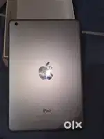 Ipad mini 16 GB mint condition with box