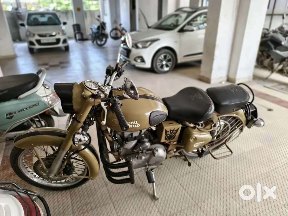 Royal Enfield classic 500 Desert Storm