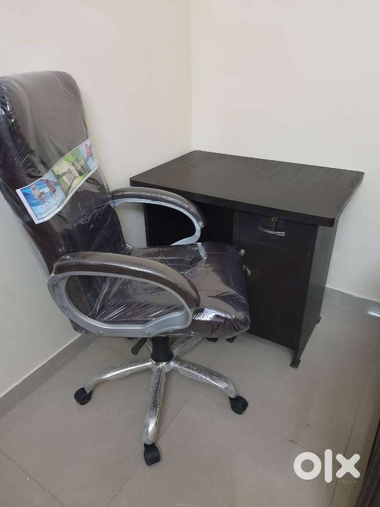 Office Chaire, Table, Workstation ,Bed, Gadda and Wardrobe Furniture