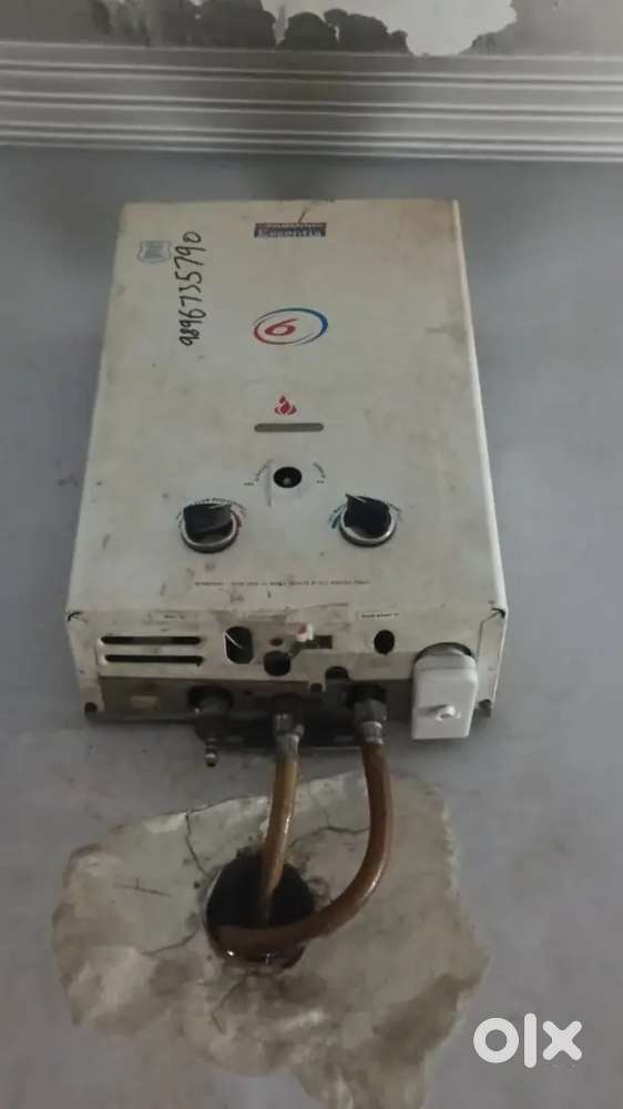 LPG gas gyser in excellent working condition