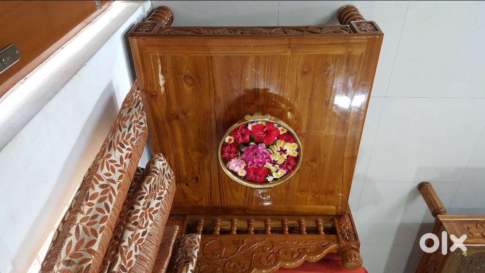 Fully furnished 4 BHK Flat in SRMT Apartments is available for rent.