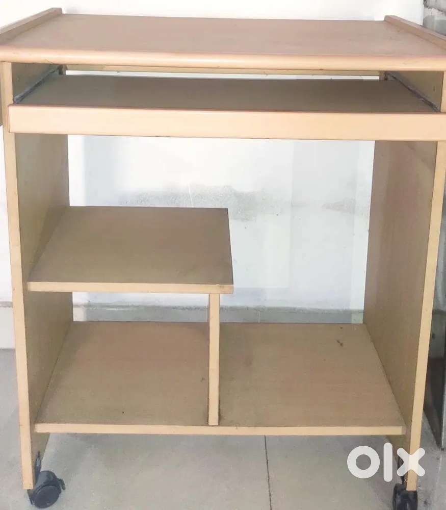 Wooden Computer Table