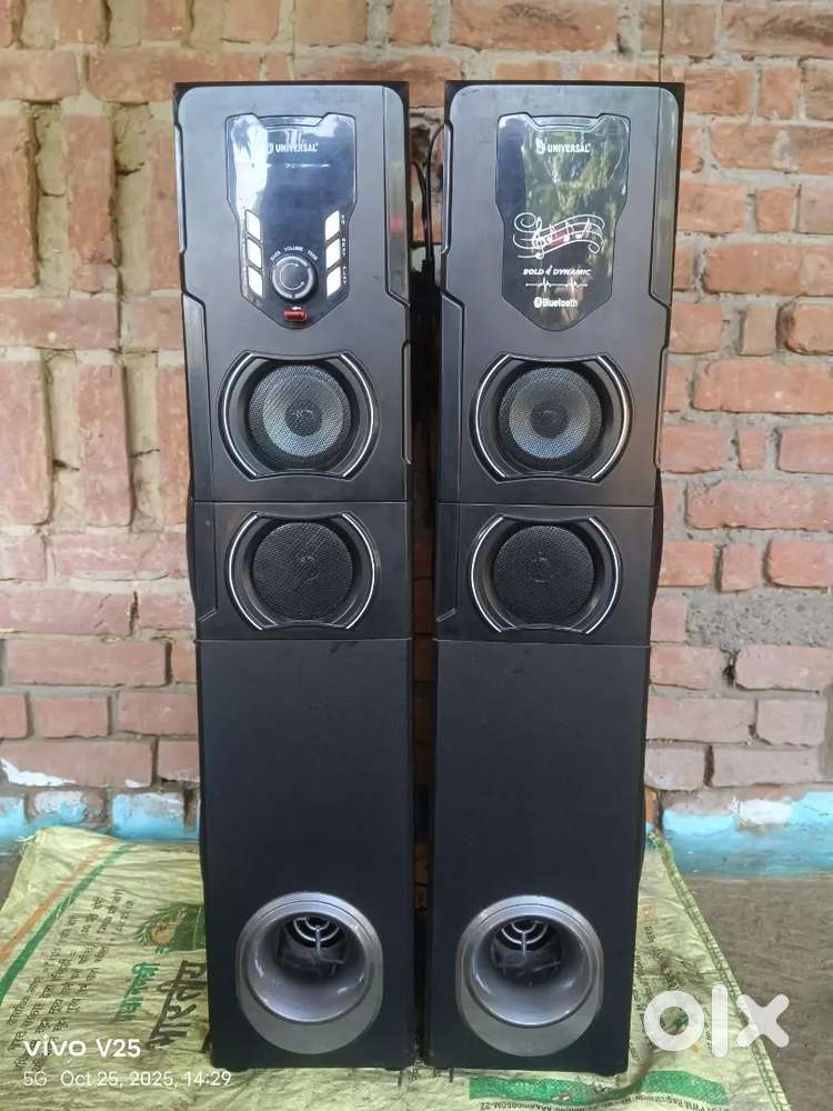 Universal double Tower speaker 1 month old new price iska 15500 rupees