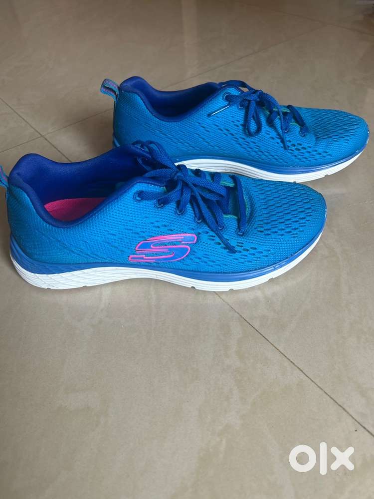 Memory foam sketchers for women (US 8.5, UK 5.5, EUR 38.5)