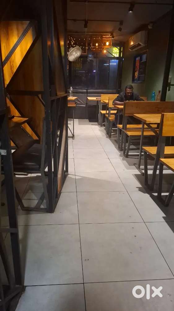 Waiter and billing staff