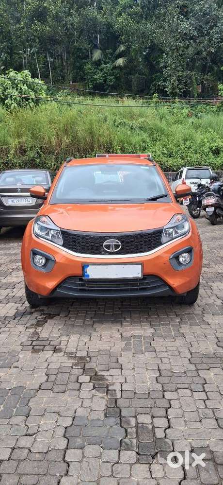 Tata Nexon AMT XZA PLUS, 2019, Petrol
