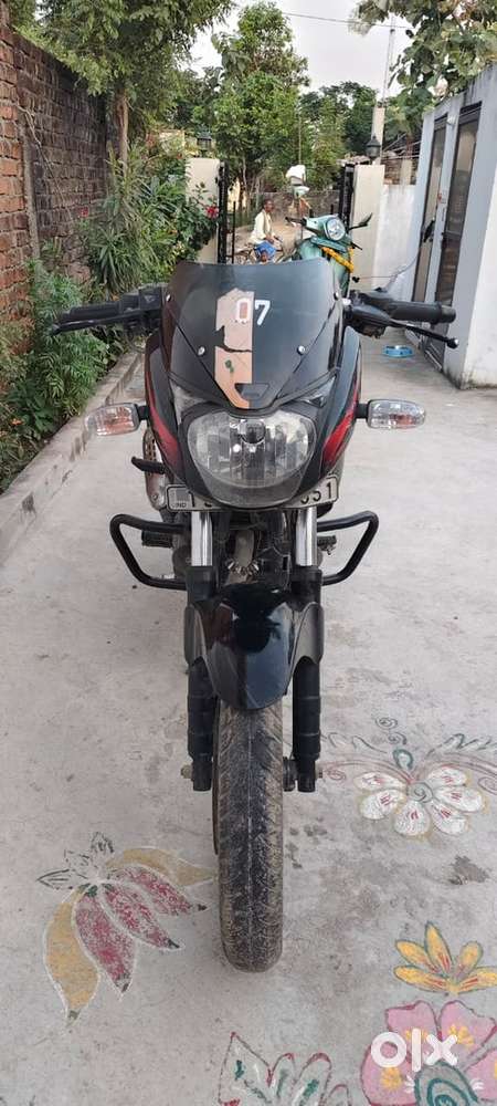 Pulsar 150