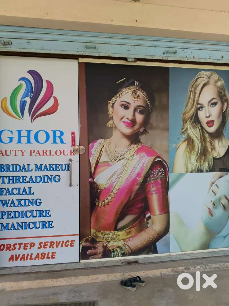 Beauty parlour for sale