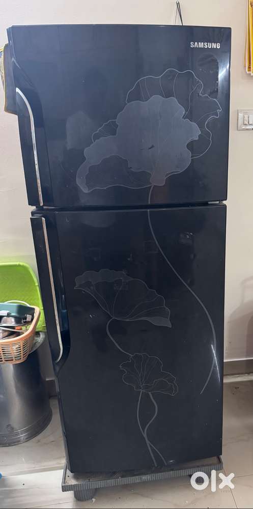 Samsung Refrigerator RT2735TNBBL