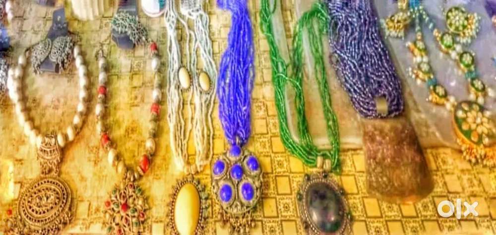 Junk jewellery