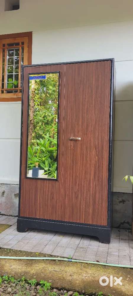 Steel alamara