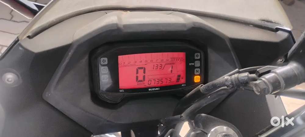 Suzuki Gixxer urgent sale