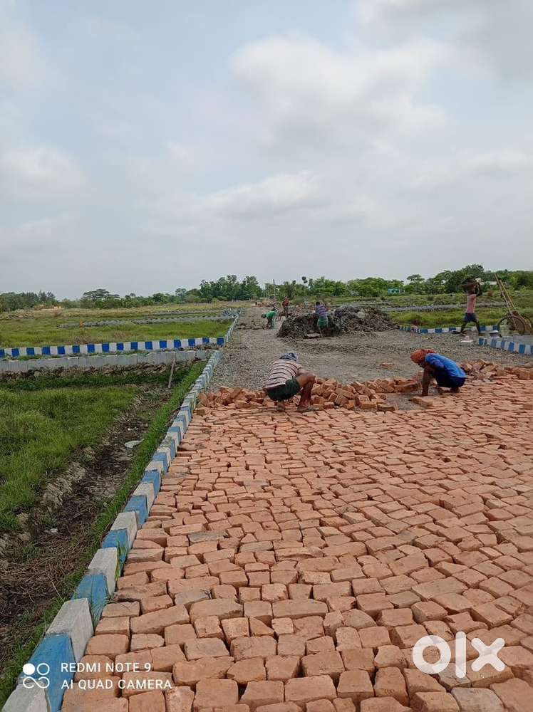 LAND & PLOT AVAILABLE FOR SALE EASY EMI OPTION AVAILABLE