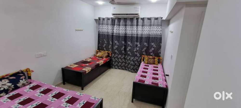 zero brokerage boys pg in Thane West with a nice amenities
