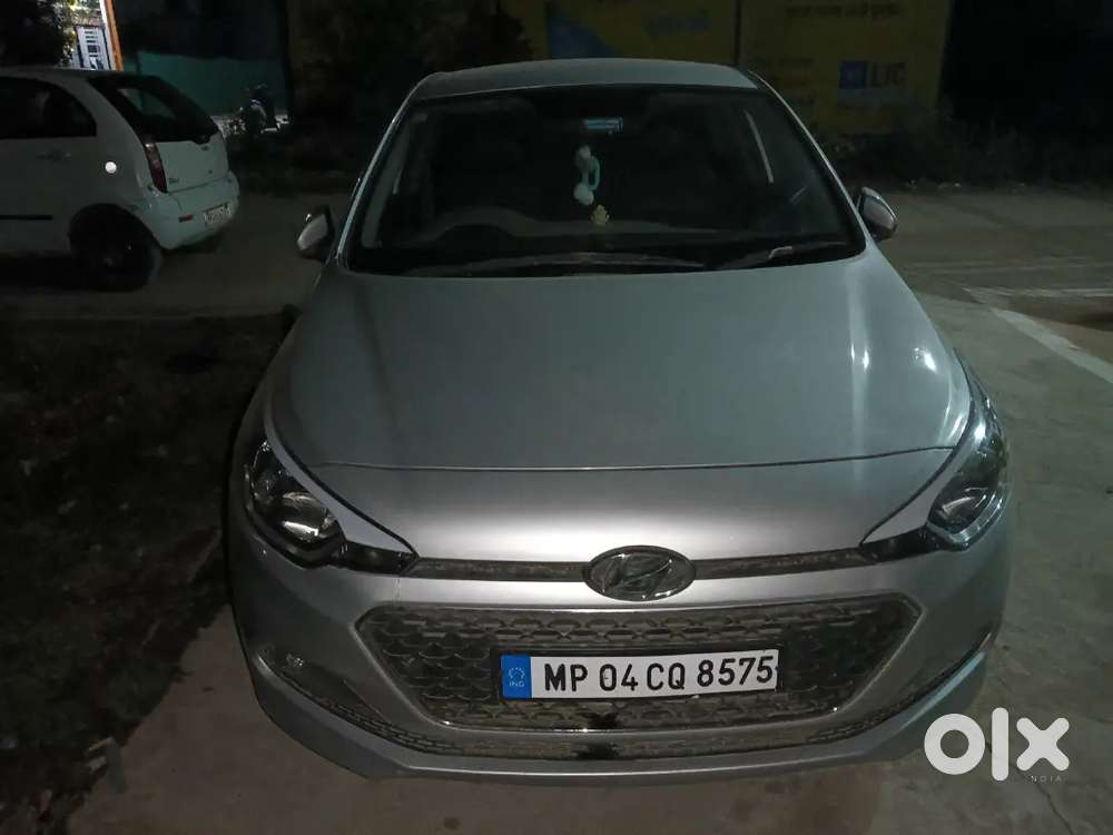 Hyundai i20 2016 Petrol 110000 Km Driven