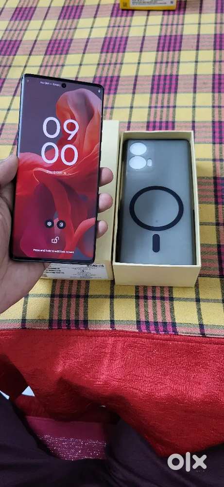 Moto G85 5G 8/128 3 Months Purana