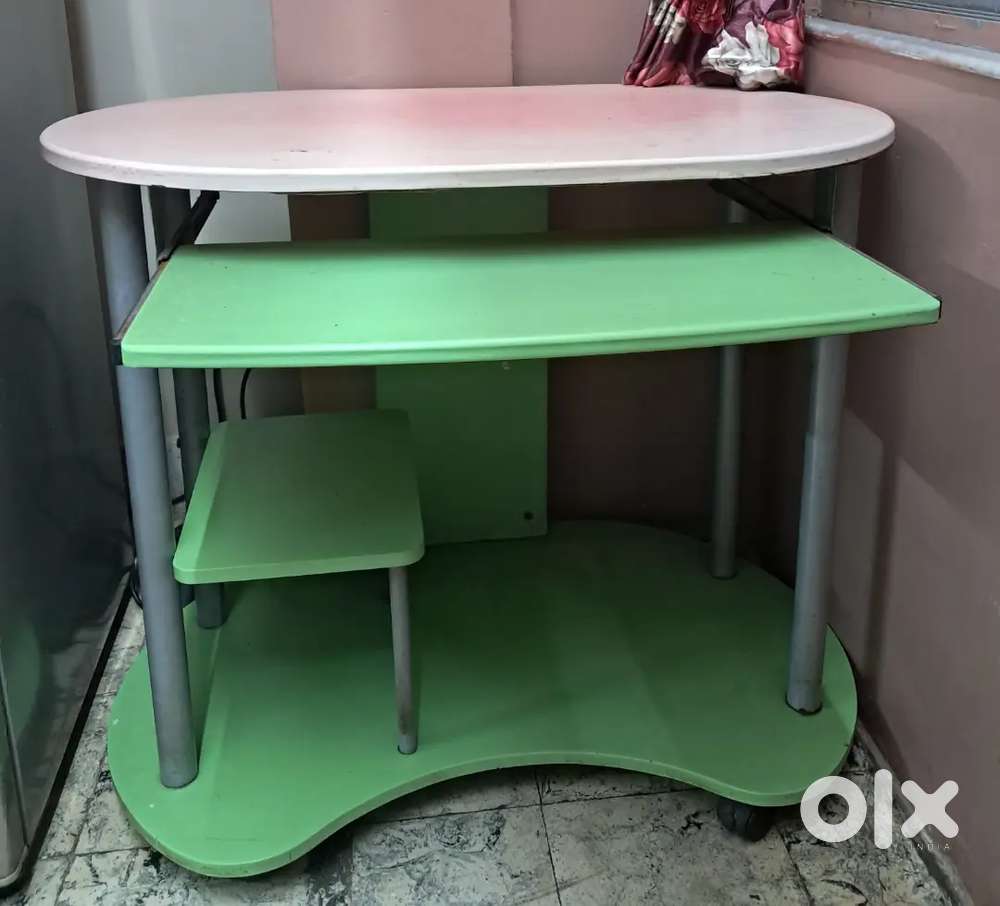 Godrej Interio Computer Table (wooden)