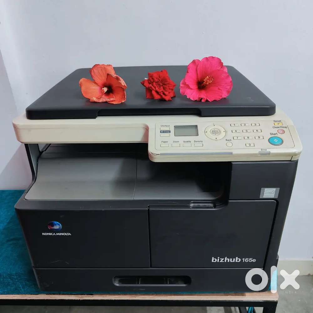 XEROX Machin KONIKA MINOLTA Bizhub165e .. Good Condition Less Used