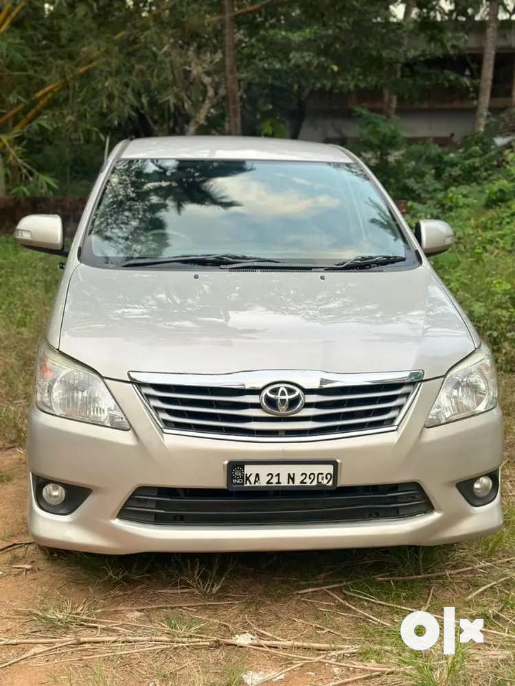 Toyota Innova 2012 Diesel Well Maintained