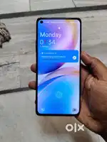 Oneplus 8 5gb 8-128 bill charger warranty out Curved display