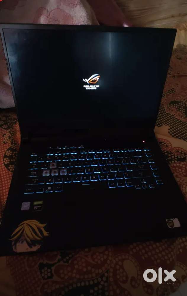 Asus Rog strix Gaming Laptop 8/512 SSD , Win 11