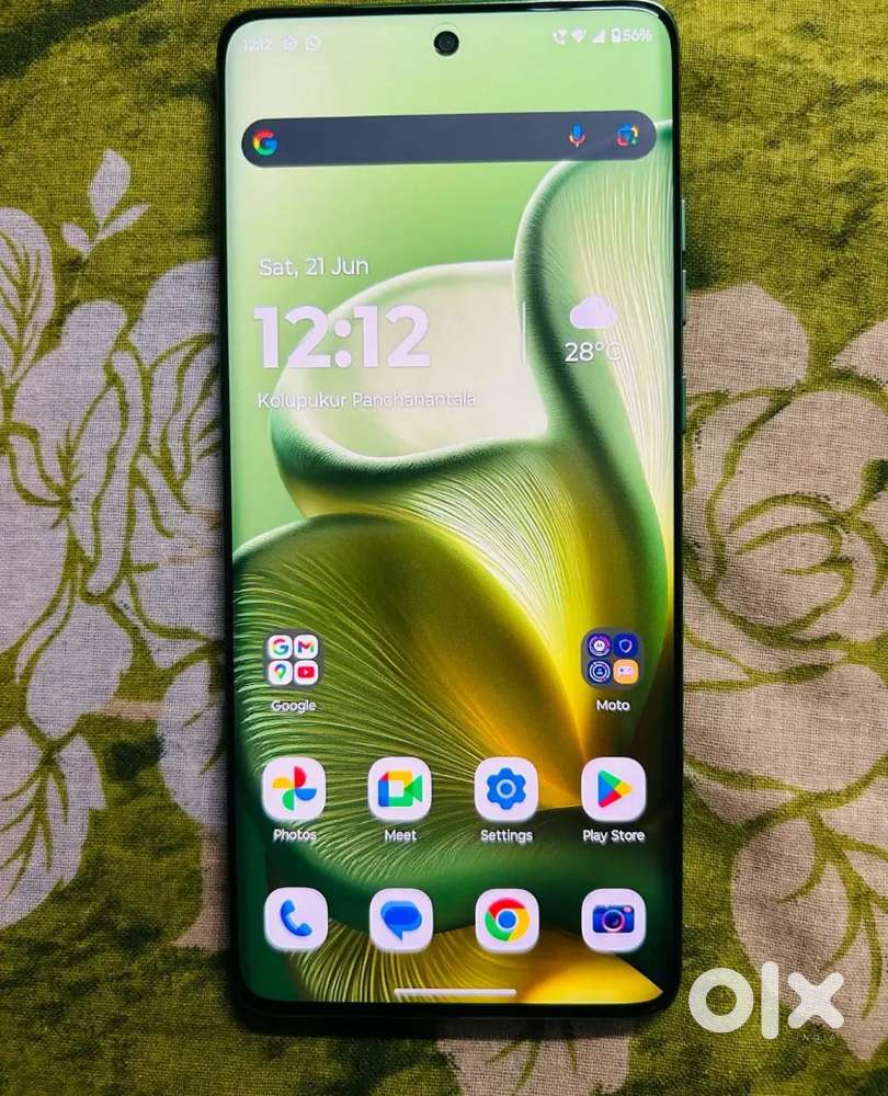 Motorola edge 60  12 gb ram. 256 gb storage