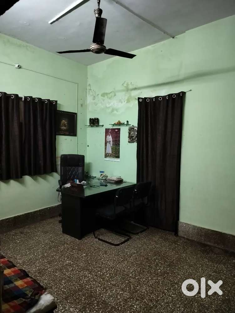 Office room/ Boys room for rent