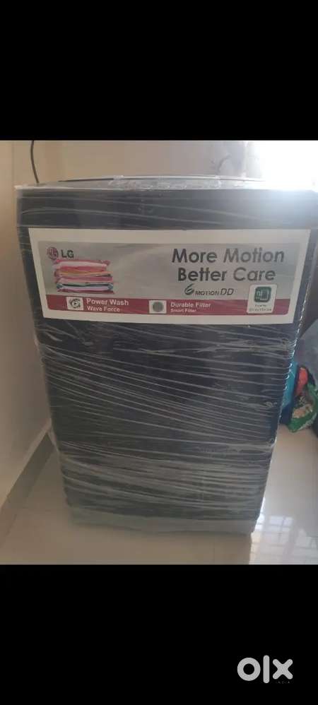 Fridge and washing machine move out same