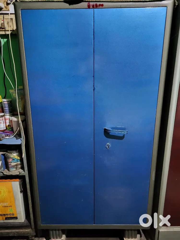 Almirah for sale