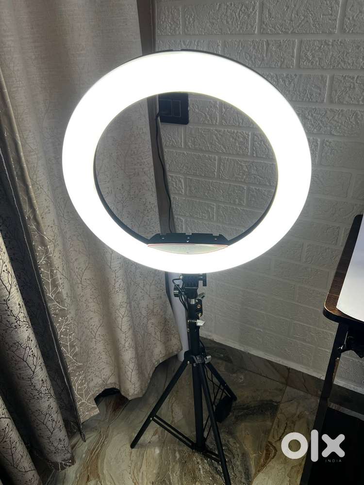 18 inch Ring Ligh with Tripod