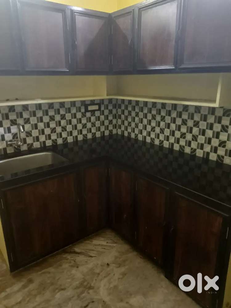 1 RK SEMIFURNISHED APARTMENT FAMILY PALARIVATTOM KALAVATH ROAD