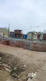 सुविधाओं के साथ प्लॉट मेट्रो स्टेशन के नजदीक 3500 ₹ पर गज