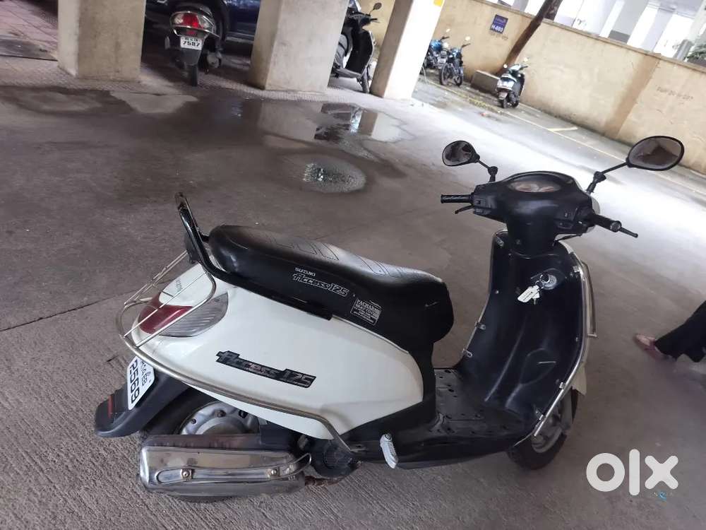 Access 125/ 2012 model/ It uses low fuel and gives a good mileage