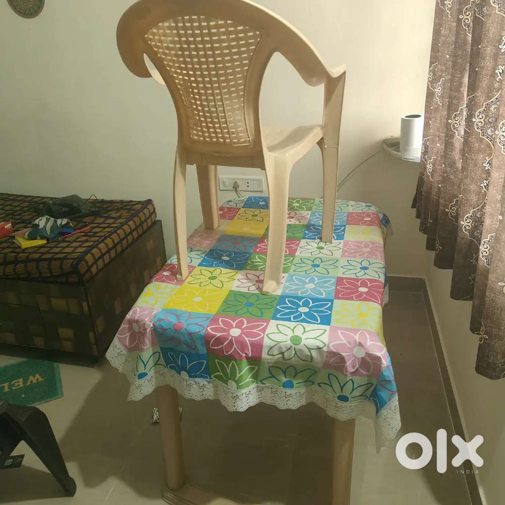 Nilkamal chair and table