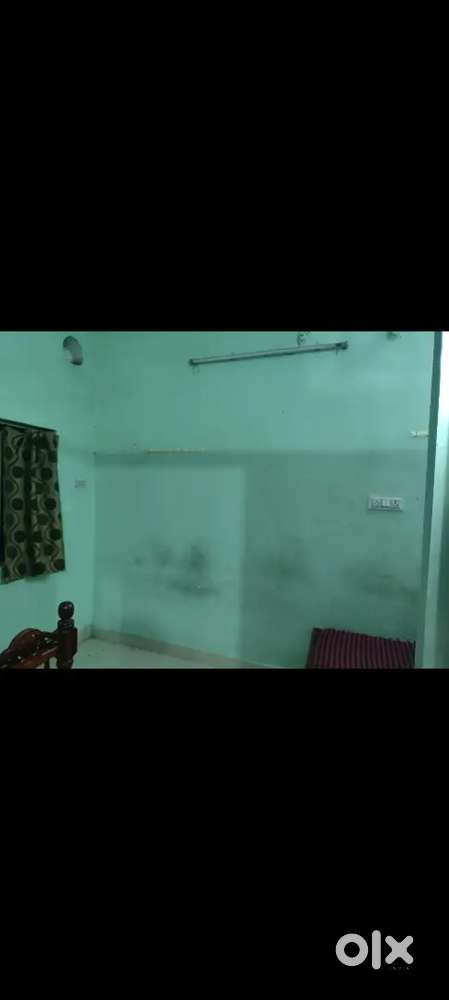 Room rent nearest by Gandhi chowk Rs 2100