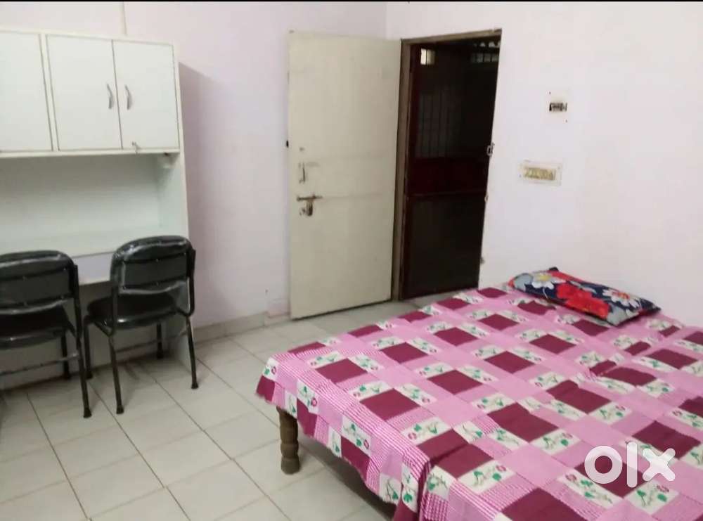 2 Room Flat (furnished) with Balcony