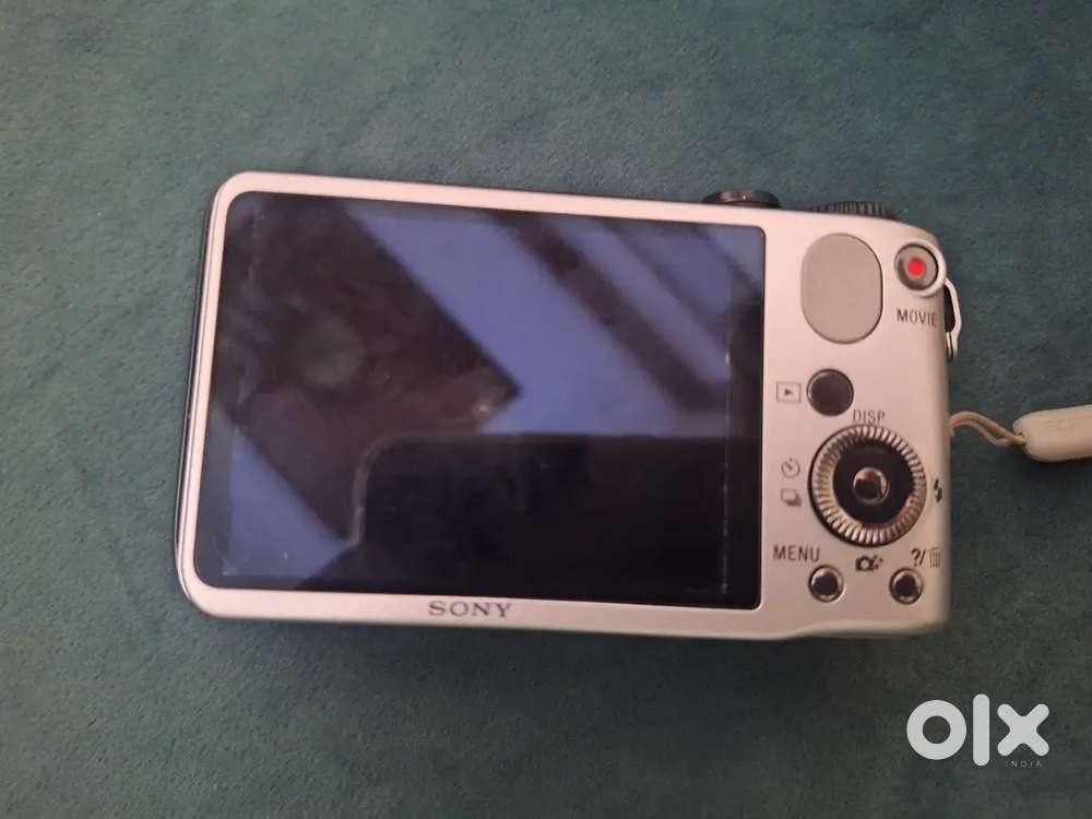 Camera and other items for urgent sale