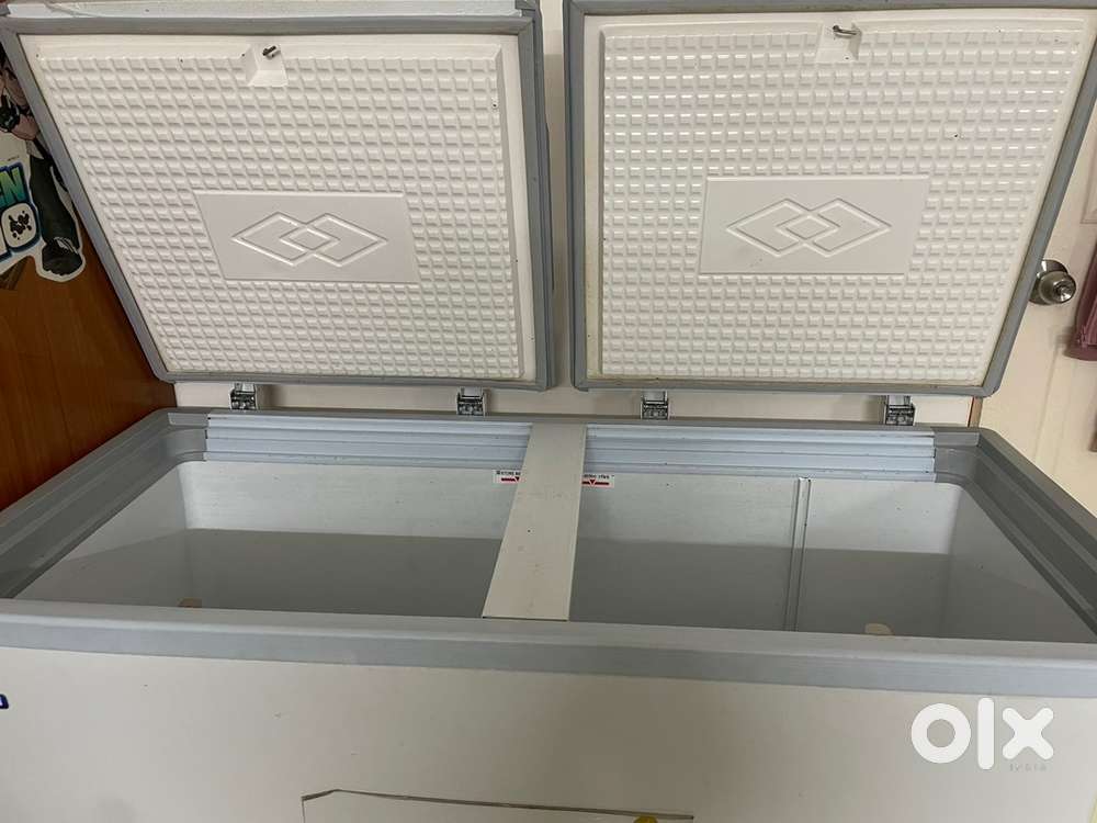Deep freezer double door with 4 year warranty