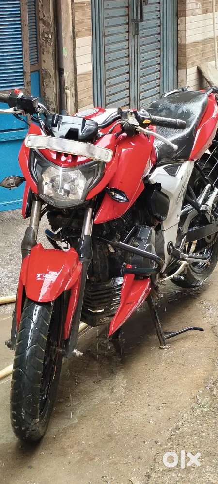 1 key  mint condition no demiging but all part original engine conditi