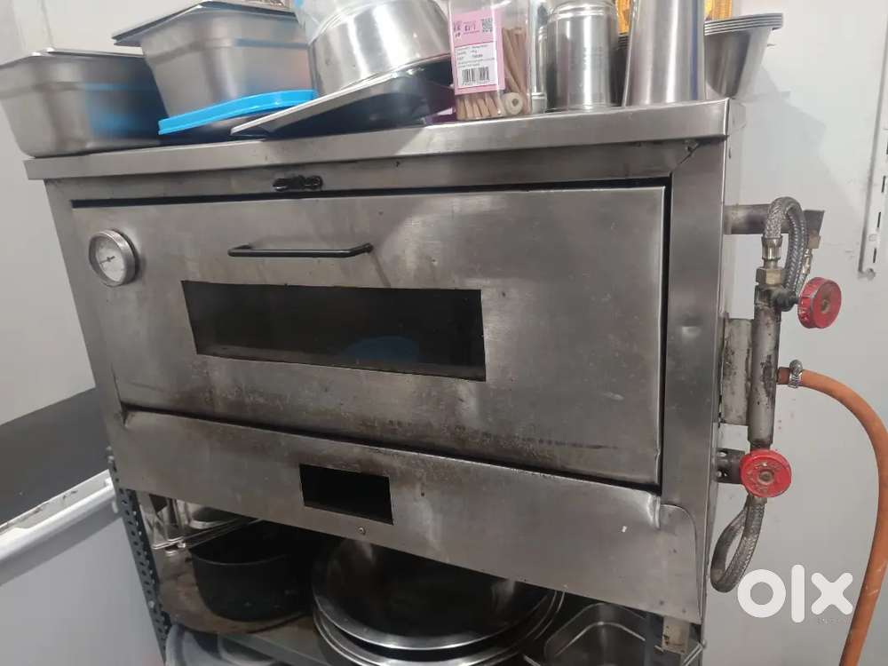 Gas oven in good condition