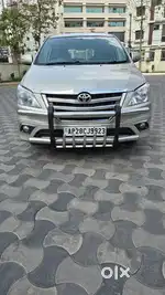 Toyota Innova 2.5 V 8 STR, 2013, Diesel