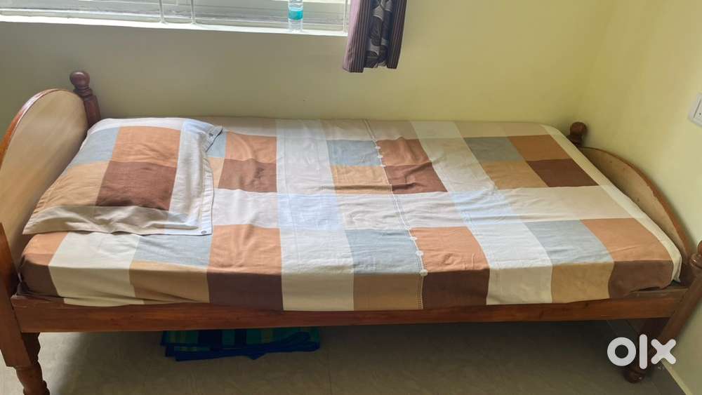 Sturdy Wooden Single Bed cot+ Sleepwell Mattress