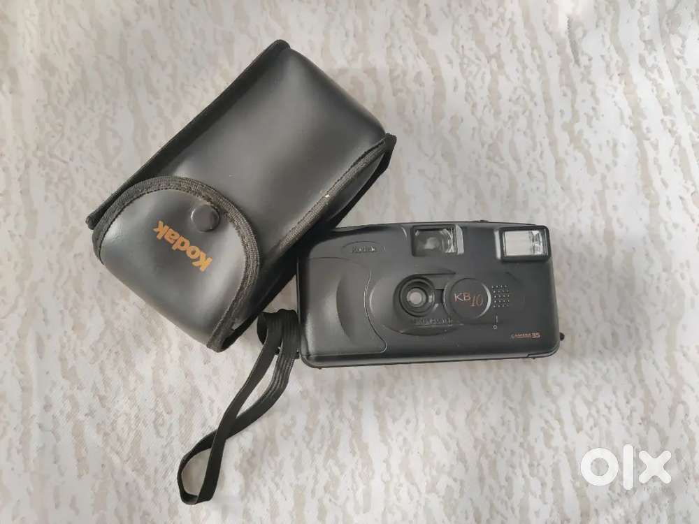 KODAK KB10, 35mm film Camera  with case
