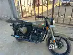 Perfect bike hai bilkul aur ekdum new jaisi h